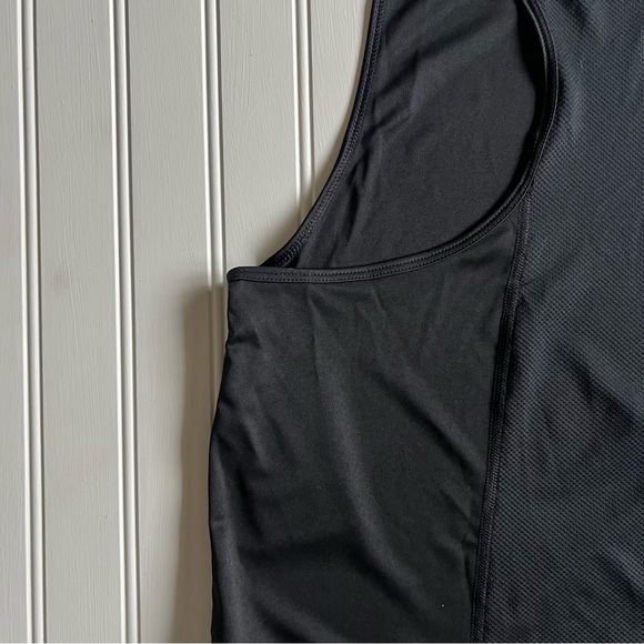 Nike Women’s Running Dri-Fit Black Razor Back Top/ Mesh Back - Picture 10 of 15